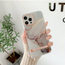 Compatível com iPhone 13, Pro e Max. Capa para celular à prova de choque com detalhes elegantes em mármore e ouro rosa. Branca.