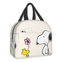 Lancheira Snoopy com estampa floral, nome e cor da imagem.
