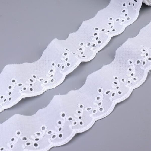 Cotton embroidered lace border 1 yard