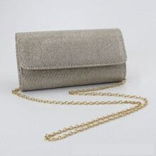 Bolso de mano tipo clutch color champán (1 unidad)