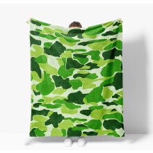Vihreä naamiointikuvioinen flanellihuopa 30x40 tuumaa