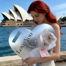 Heart-Shaped Flower Card Bouquet for Valentine's Day