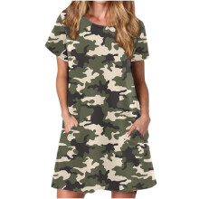 Lässiges Damen-T-Shirt-Kleid mit Rundhalsausschnitt und kurzen Ärmeln in Armeegrün