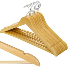 Lot de 10 cintres en bois