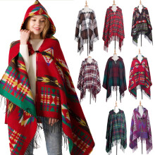 Poncho châle vintage à carreaux tricoté pour femme
