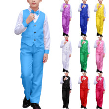 Conjunto de terno infantil de cor sólida para ocasiões especiais com gravata borboleta.