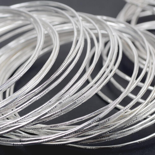 Set van 50 Indiase legering armbanden voor dames. 1