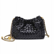 Geweven bucket bag voor dames, met wolkmotief en plooien, crossbodytas