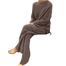 Elegante gebreide trui en lange broek voor dames