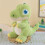 Grünes Dinosaurier-Plüschtier, 23 cm 1