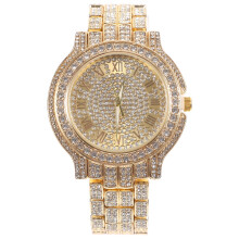 Montre Ă quartz pour femme avec chiffres romains et strass