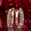 Σκουλαρίκια κρίκοι Ozmmyan με χρυσό γκλίτερ και πολυτελή διαμάντια 3