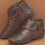 Botas curtas femininas de couro com zíper lateral 1
