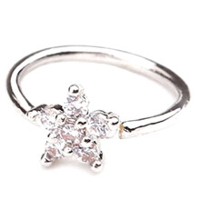 Silberner Nasenring in Blumenform für Damen mit Zirkonia