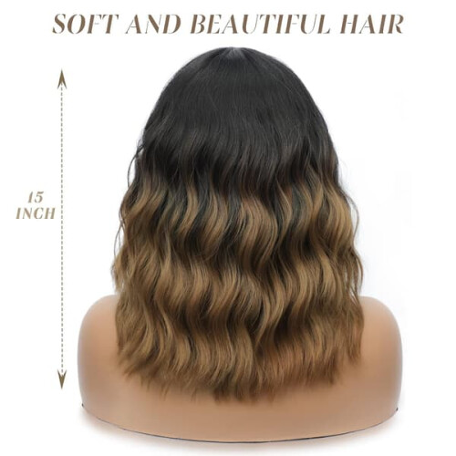 Short wavy wig with bangs for women, shoulder-length 2