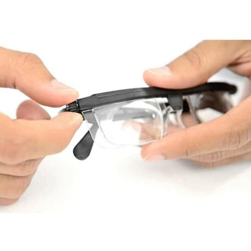 Lunettes à verres correcteurs ajustables, à mise au point variable et à zoom 2