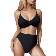 Conjunto de biquíni feminino de cintura alta com sutiã acolchoado e alças finas.