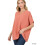 Damesblouse met V-hals, geweven model en zakje. 1