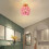 Lampadario da soffitto Gallickan con design floreale rosa 6