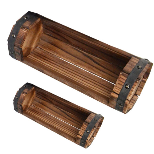Juego de 2 macetas de madera sin marca con forma de medio barril.