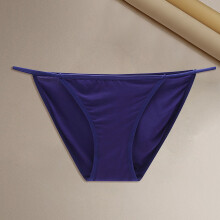 Nahtloser, tiefsitzender String-Bikini-Slip für Damen