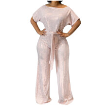 Tuta da sera rosa da donna con spalle scoperte