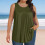 Regata feminina plus size com gola redonda, pregas frontais e modelagem solta. 3