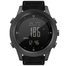 Herensporthorloge met hoogtemeter en barometer, waterdicht tot 50 meter.