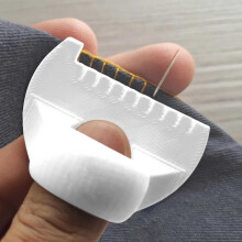 Strumento distanziatore per punti a maglia per cuciture precise