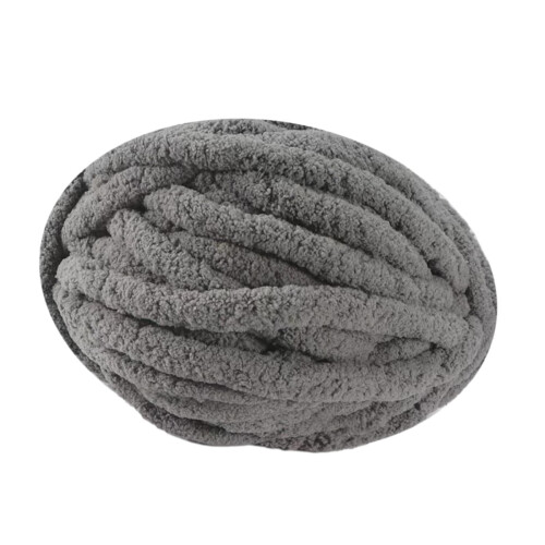 Gray Chunky Wool Yarn for Crocheting and Arm Knitting 2