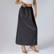 Jupon en satin et dentelle noir pour femme