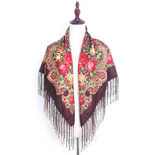 Foulard carré pour femme à imprimé folklorique et à pompons