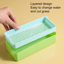 Maceta para hierba gatera con base desmontable y antideslizante.