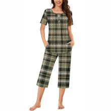 Women's Short Sleeve Pajama Set Round Neck Capri Pants Soft