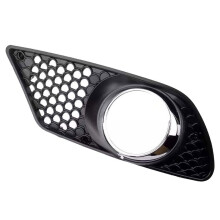 A2048850353 Car Right Front Bumper Grille Fog Lamp Frame Cover for C-Class W204 2007-2010