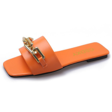 Dames zomersandalen met metallic ketting, ademend en antislip.