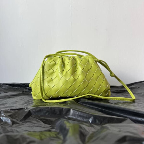 Cloud Backpack Damen-Handtasche aus geknittertem Rindsleder 1