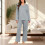 Conjunto de pijama feminino de manga comprida com decote em V e modelagem solta. 1