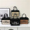 Bolsa de tecido marrom, estilo transversal, com grande capacidade. 2