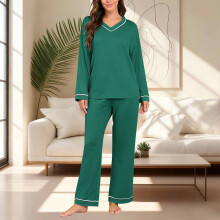 Conjunto de pijama feminino com decote em V, mangas compridas e calça.