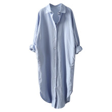 Blusa de mujer de algodón de manga larga con escote en V.