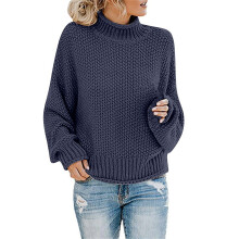Maglione da donna in maglia a trama spessa, tinta unita, ideale per autunno e inverno.