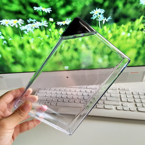 Garrafa de água quadrada transparente com design de caderno, preta.