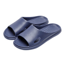 Chinelo azul-marinho unissex, modelo rasteiro, para uso doméstico.