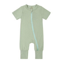 Babyrompertjes zonder voetjes, pyjama met korte mouwen en ritssluiting, licht