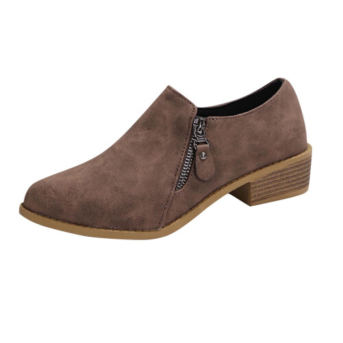 Damen-Freizeitschuhe, braun, spitz zulaufend, seitlich hohl
