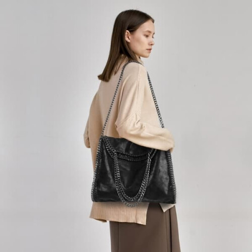 Women's shoulder bag with chain strap black luxury soft 2