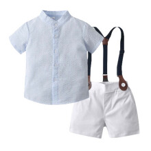 Jungen-Anzugset, hellblaues Hemd mit Blumenmuster und Riemen
