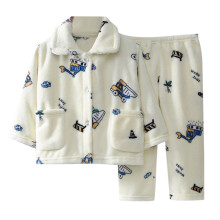 Conjunto de pijama para niño: camiseta de manga larga y pantalón suaves y cálidos.