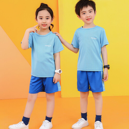 Sommeroutfit til småbørn - Patchwork-meshtop og shorts 1